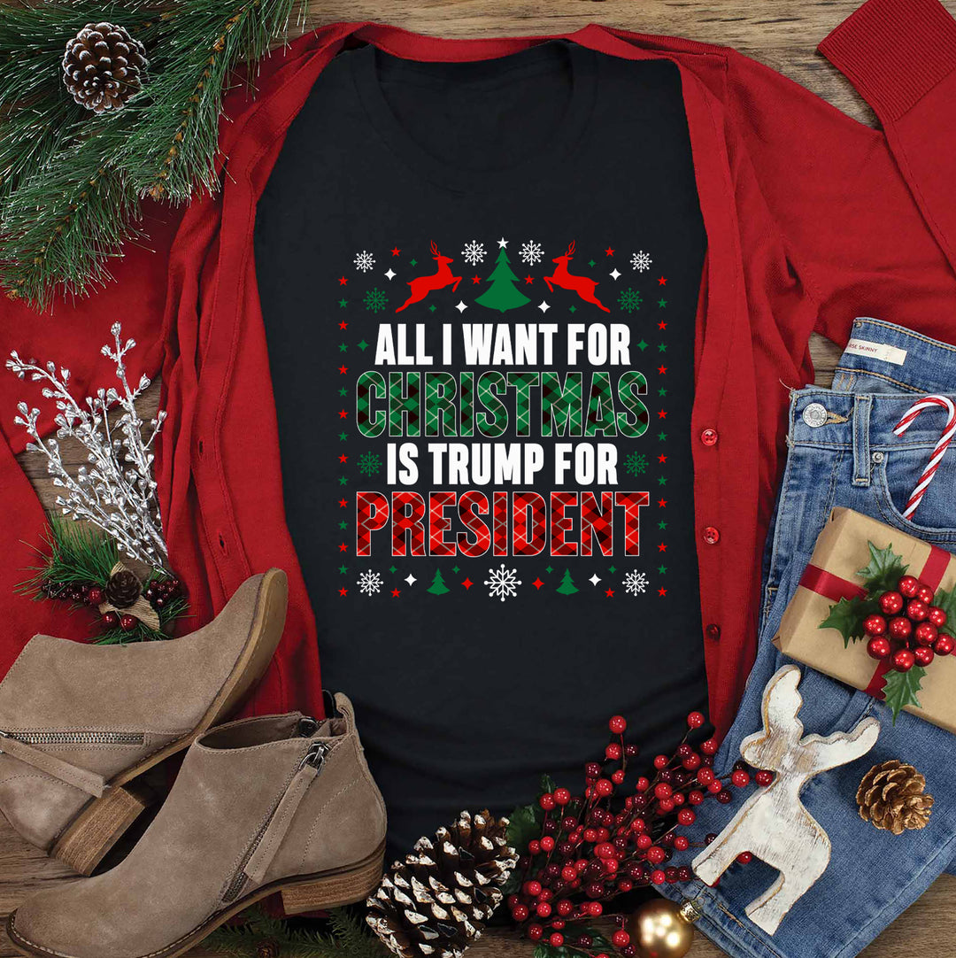 ALL I WANT FOR CHRISTMAS IS TRUMP - PLAID - WOMENS Tee
